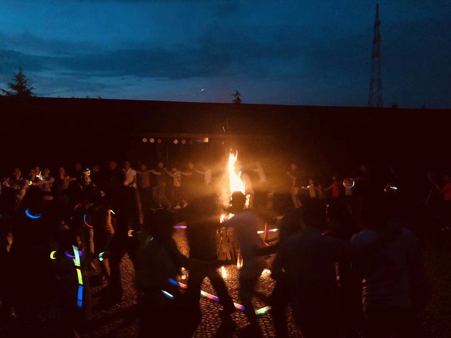 篝火晚会